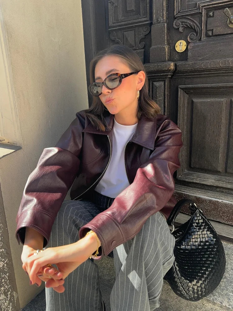 Vera - Fashionable Leather Jacket
