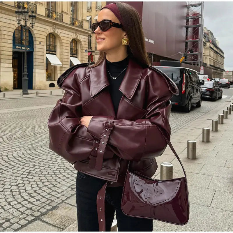 Winta - Chic Cropped Leather Jacket