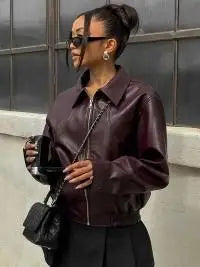 Vera - Fashionable Leather Jacket