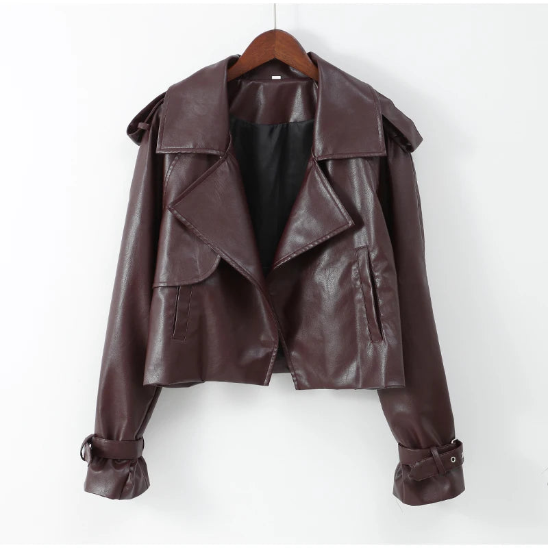 Winta - Chic Cropped Leather Jacket